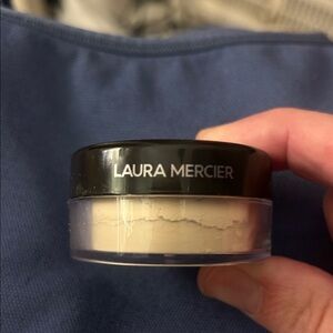 NEW laura mercier Loose Setting Powder Jar in Light Beige
